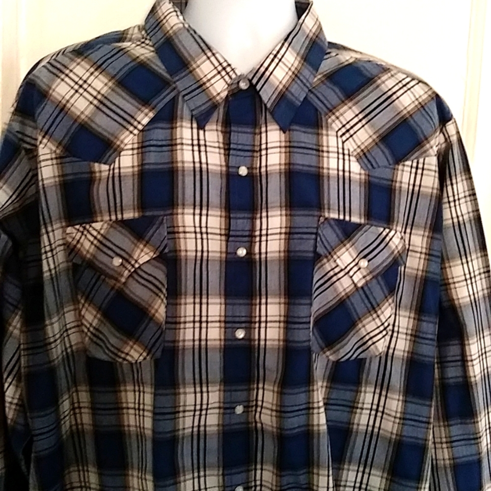 Size 3 XLT Tall man western Ely Cattleman mens shirt. Snap buttons.